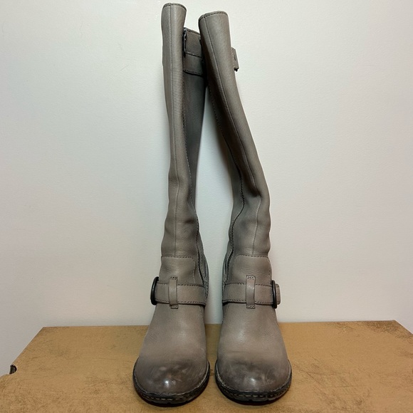 Born Natasha Taupe Leather Boots Sz 6.5 EUC - Picture 3 of 13